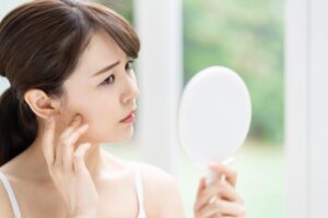 肌荒れアイキャッチ